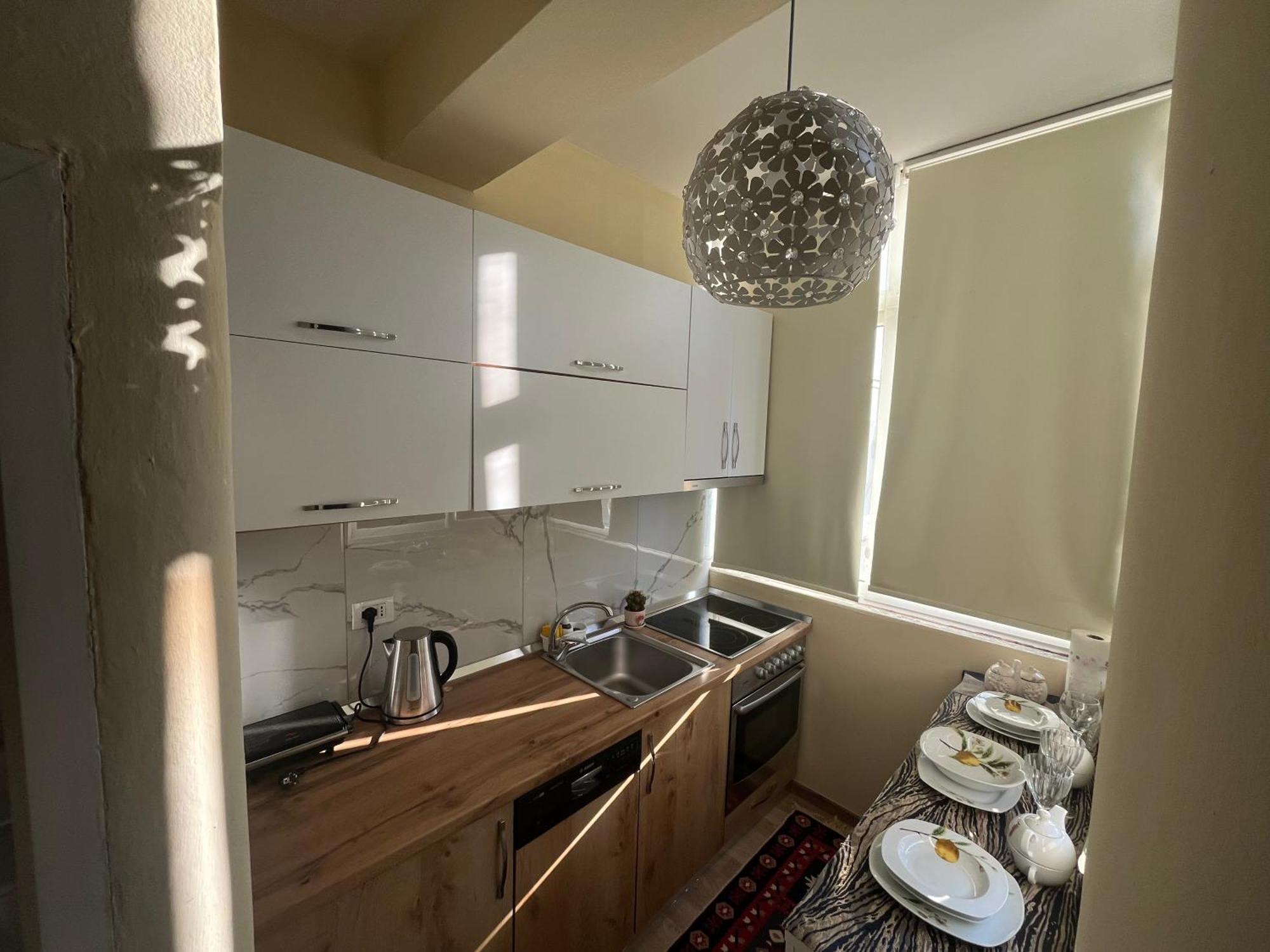 Evis House Appartement Tirana Buitenkant foto