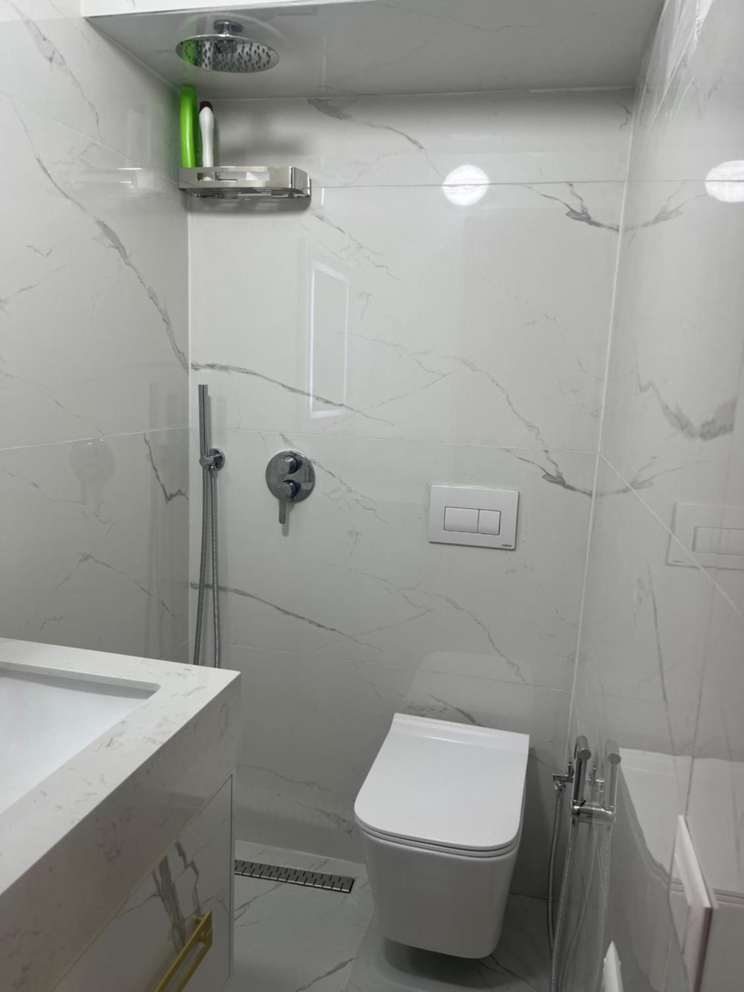 Evis House Appartement Tirana Buitenkant foto