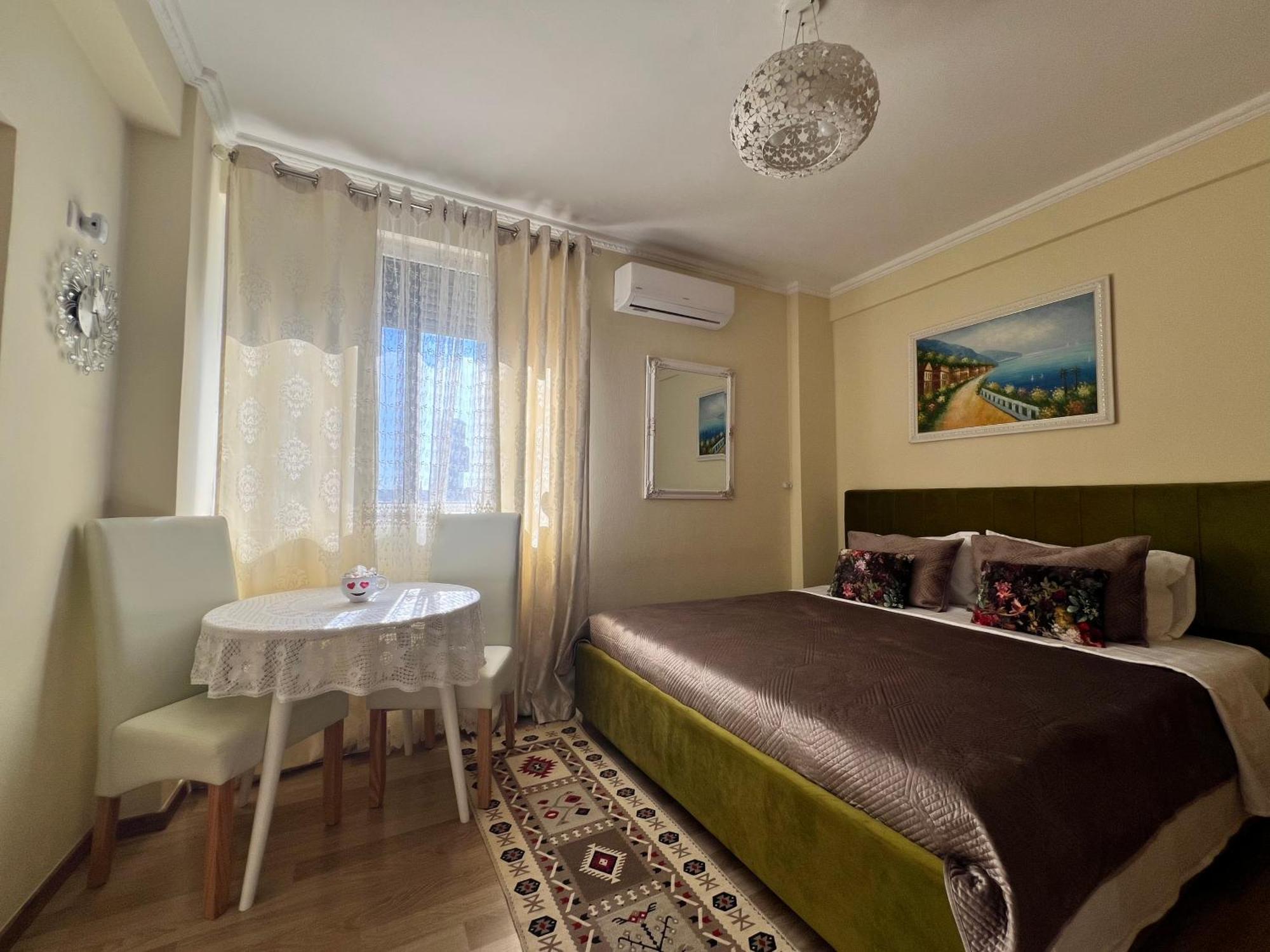 Evis House Appartement Tirana Buitenkant foto